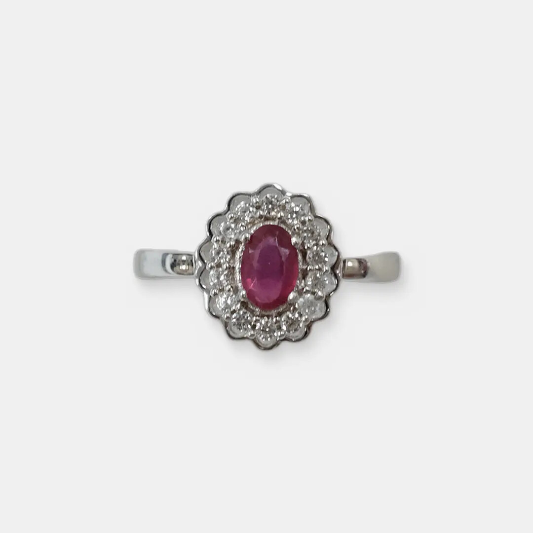Серебряное кольцо с рубином