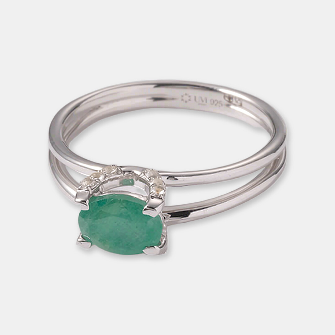 Серебряное кольцо с изумрудом