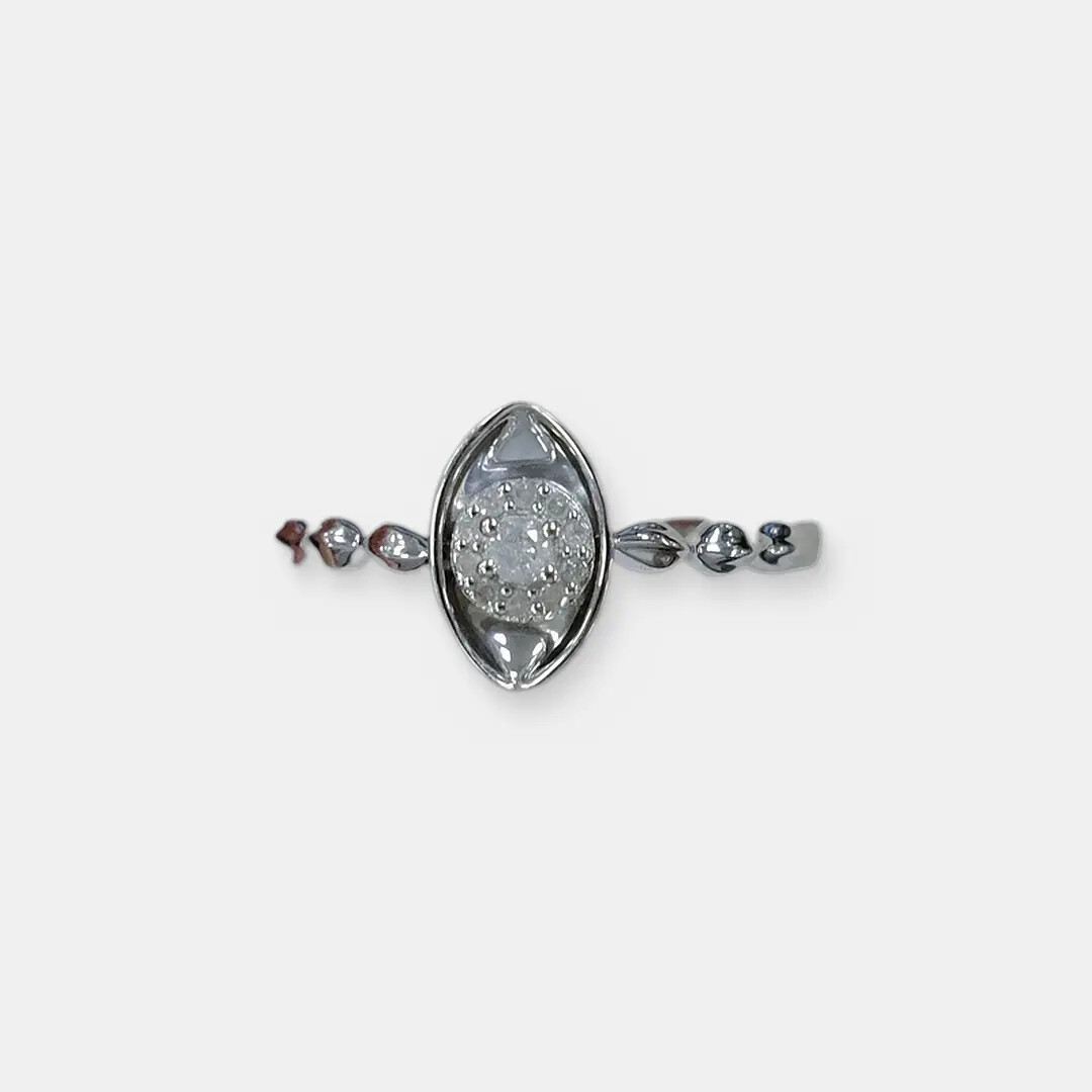 Серебряное кольцо с бриллиантами