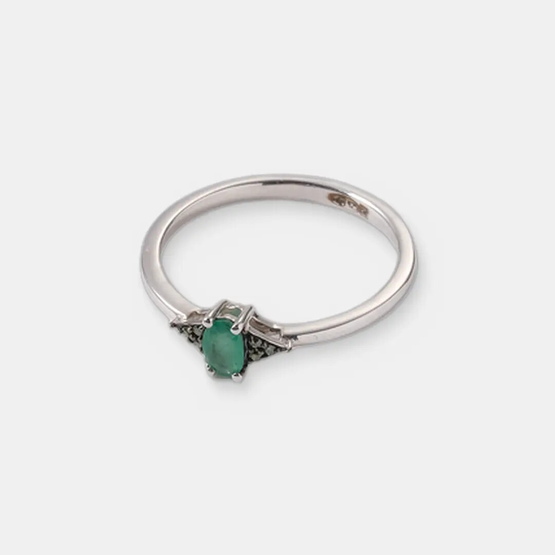 Серебряное кольцо с изумрудом