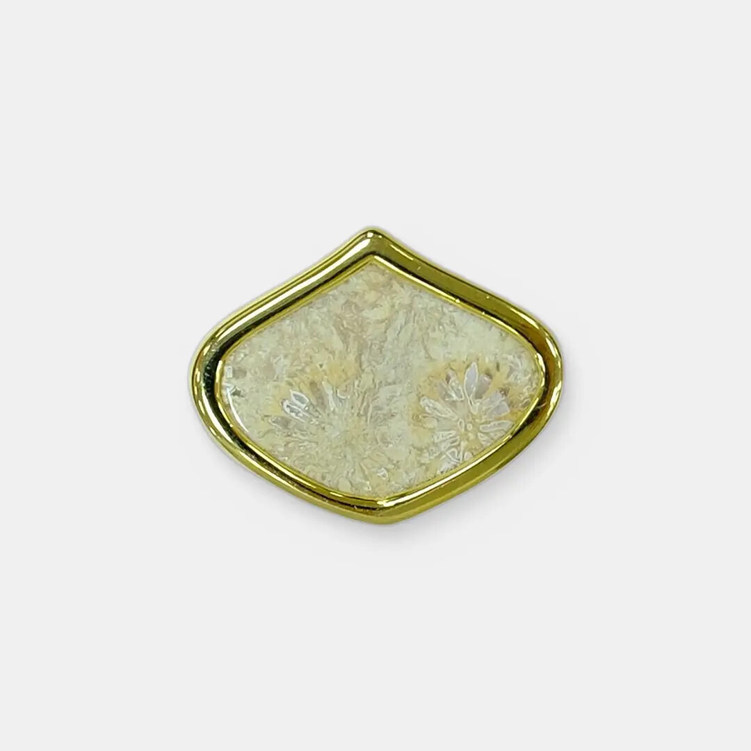Серебряное кольцо с Хризантемовым кораллом