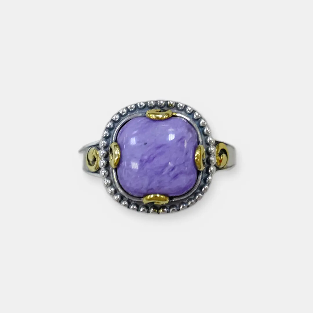 Серебряное кольцо с чароитом