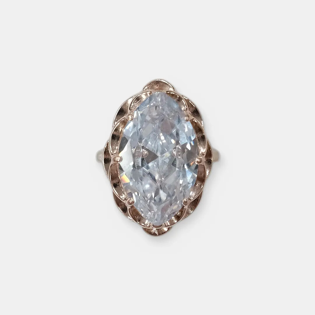 Серебряное кольцо с фианитом