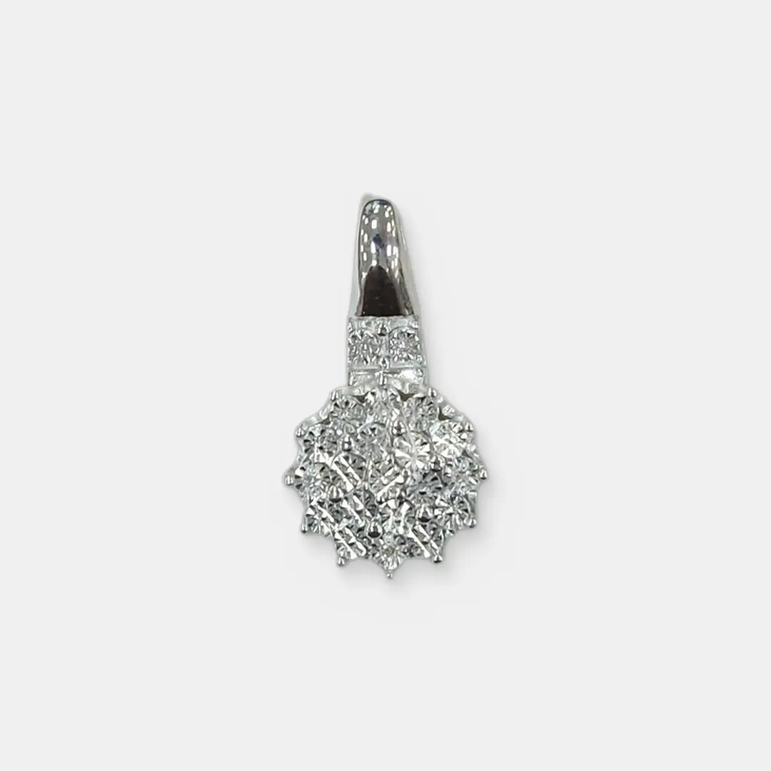 Серебряная подвеска с бриллиантами