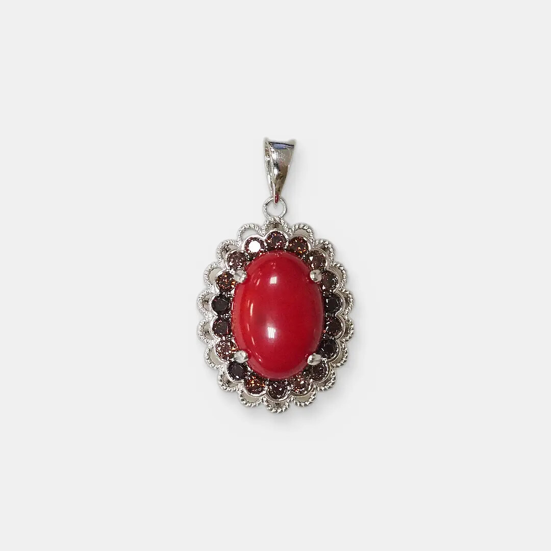 Серебряная подвеска с кораллом