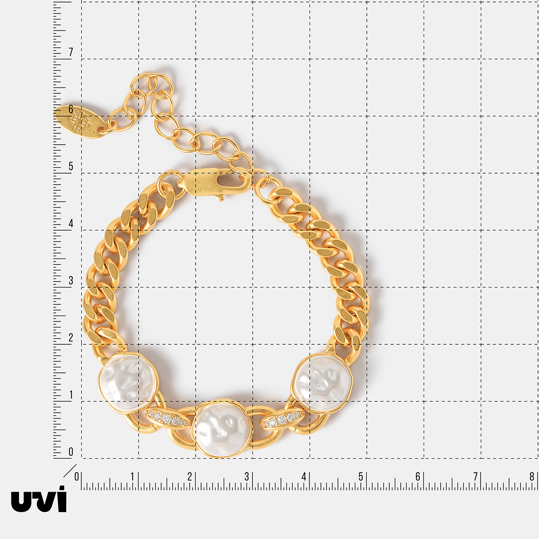 Бижутерный браслет с жемчугом