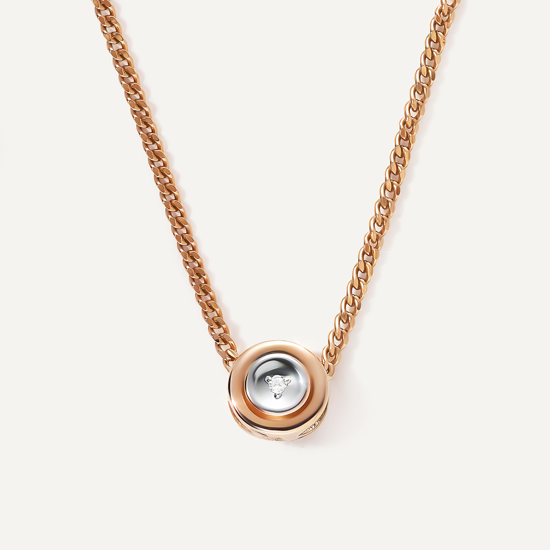 Подвеска из золота с бриллиантом