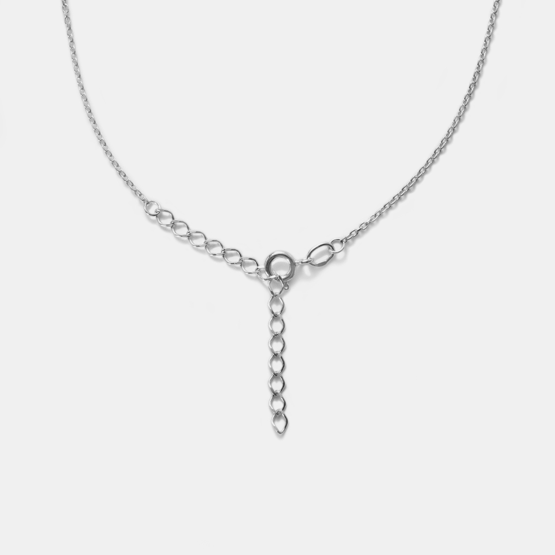Серебряное колье с фианитом