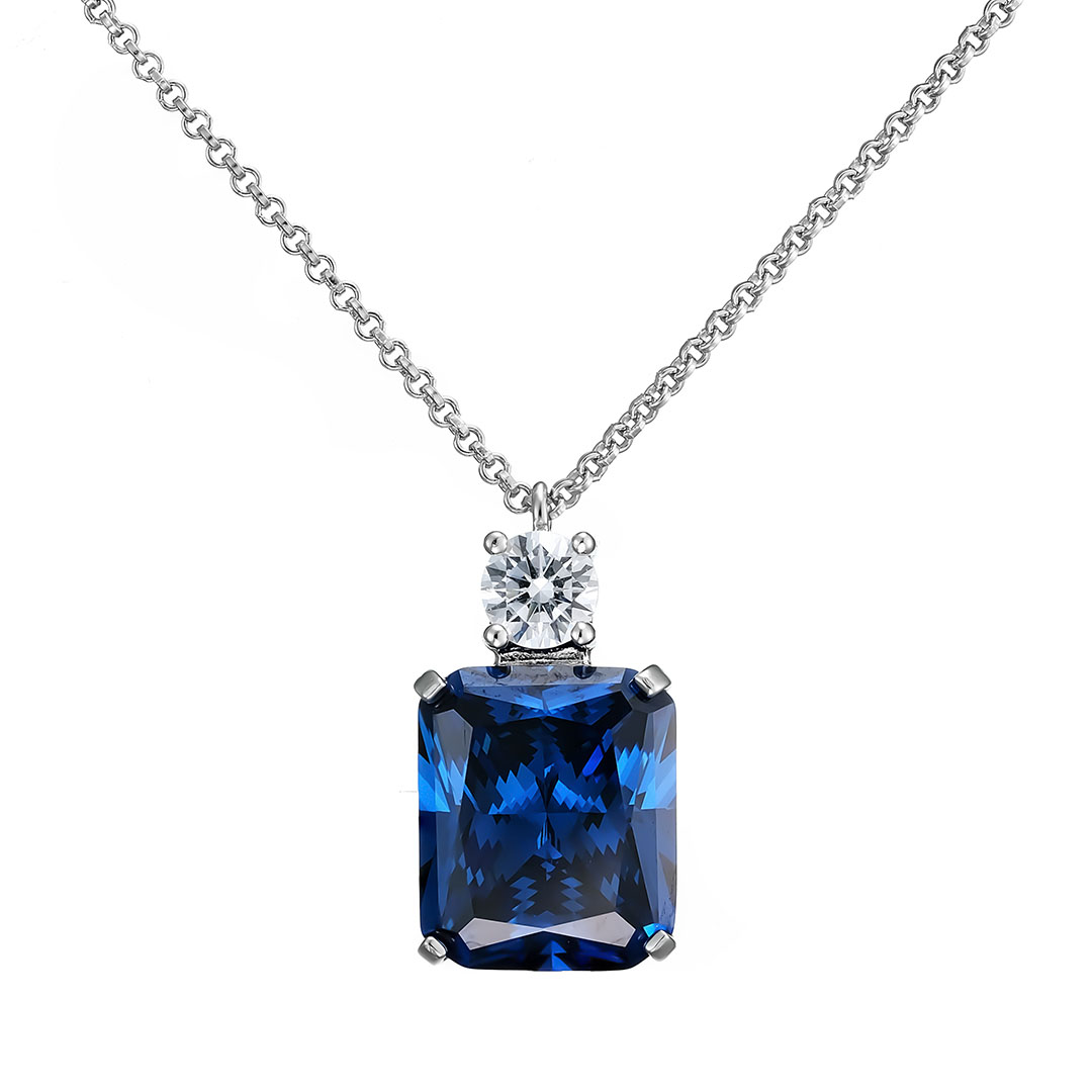 Серебряное колье с фианитами