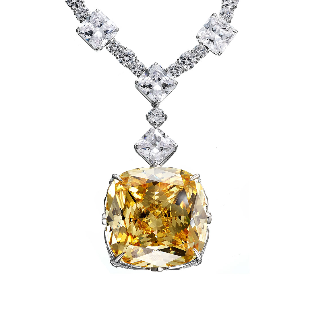 Серебряное колье с фианитами