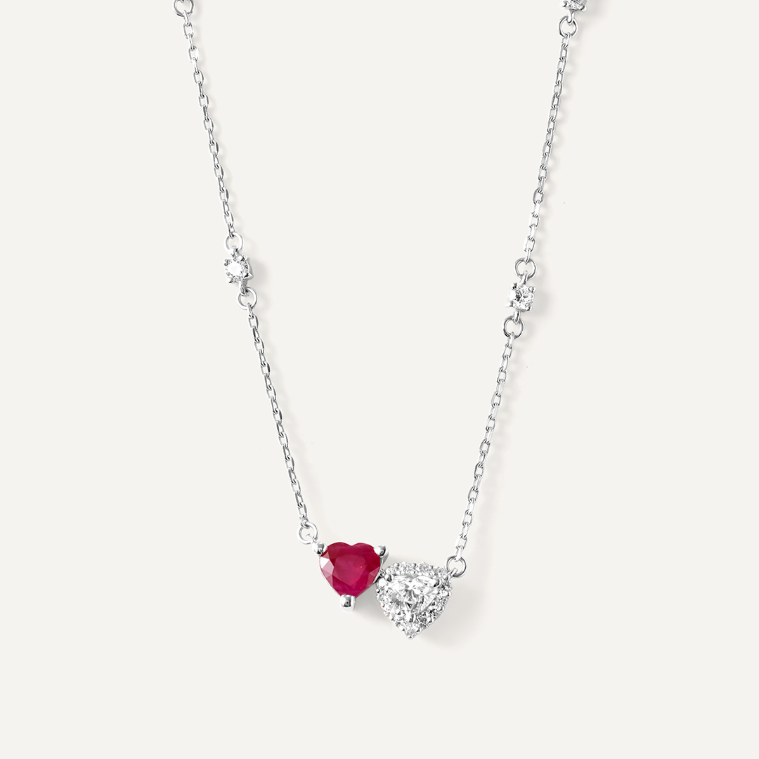 Колье из белого золота с рубином "Сердца"