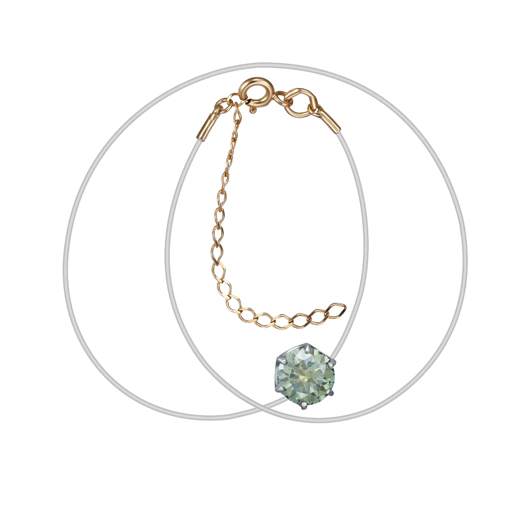Серебряное колье с муассанитом на леске