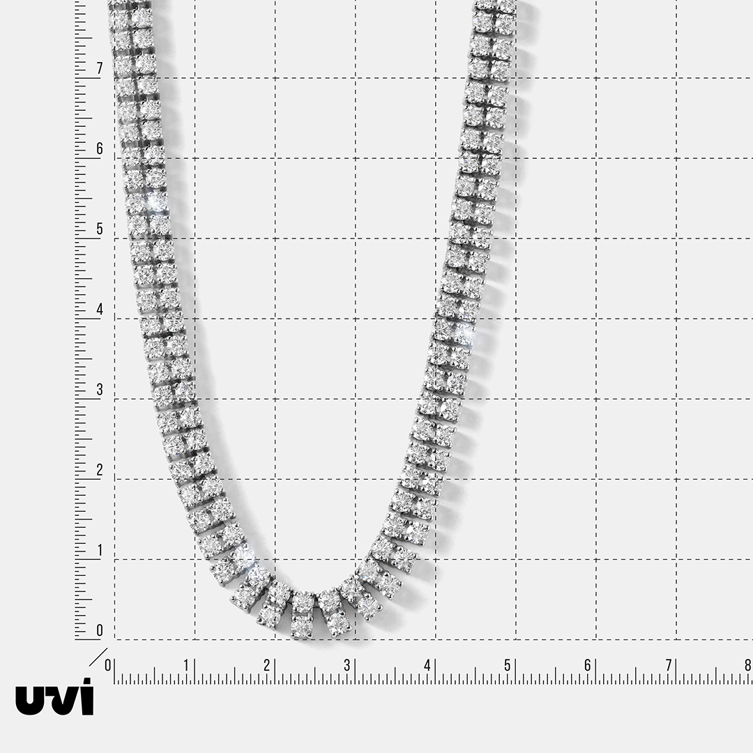Серебряное колье-чокер с муассанитами