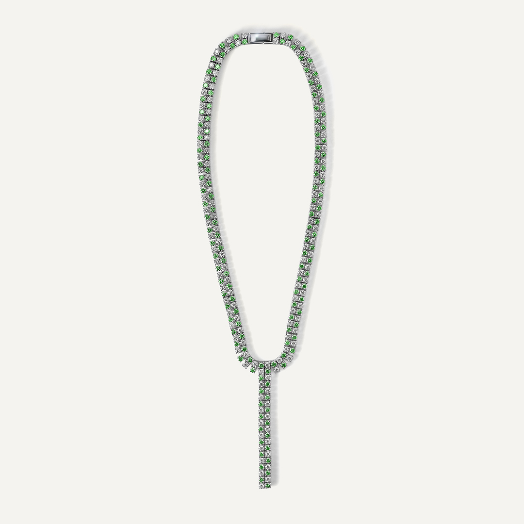 Серебряное колье с муассанитами