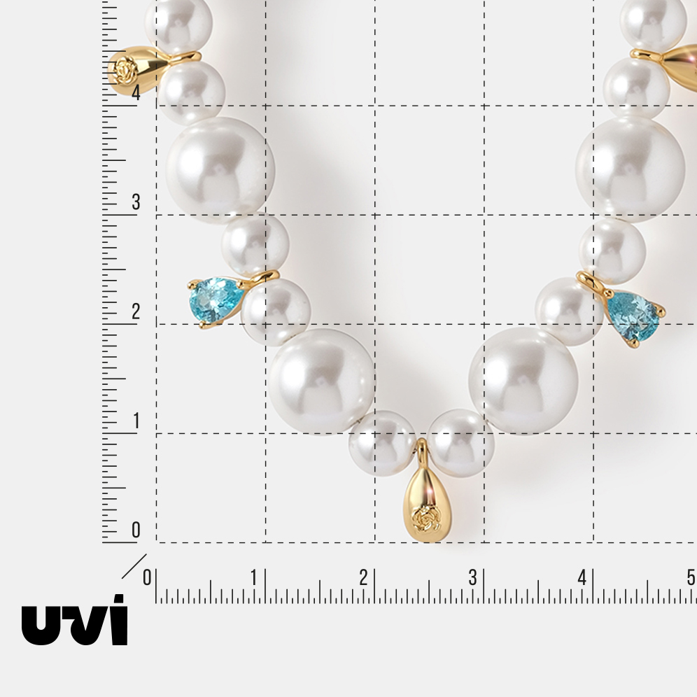 Бижутерное колье с жемчугом