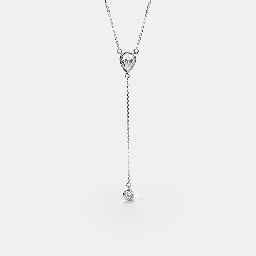 Серебряное колье с кубическим цирконием