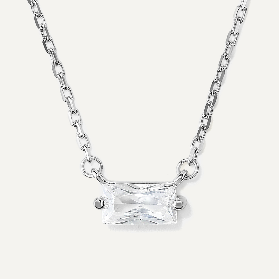 Серебряное колье с кубическим цирконием