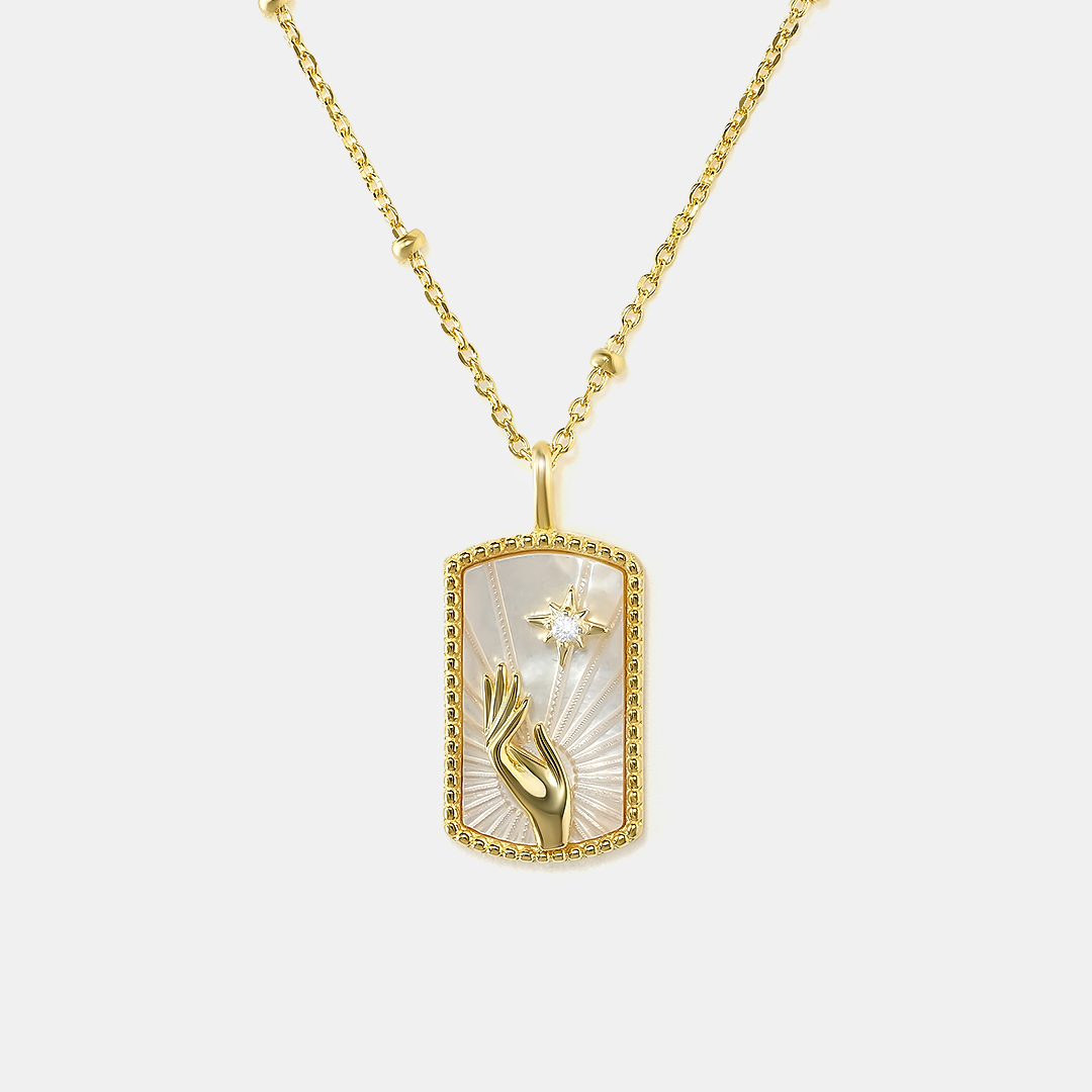 Серебряное колье 925 пробы; вставки 1 Куб.Цирконий бесцв. 0,05ct; 1 Перламутр бел. 1,5ct;