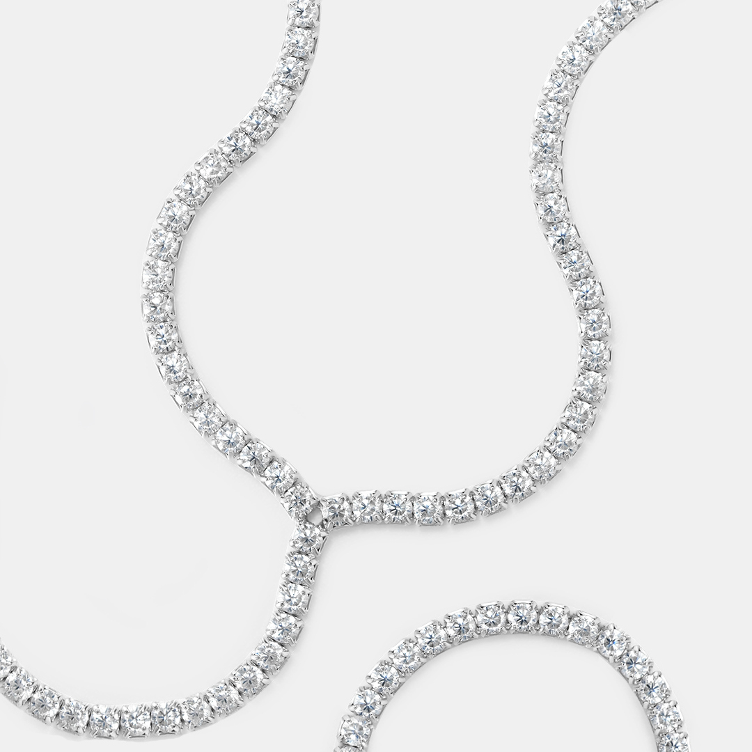 Серебряное колье 925 пробы; вставки 147 Куб. Цирконий бесцв. 9,4ct;