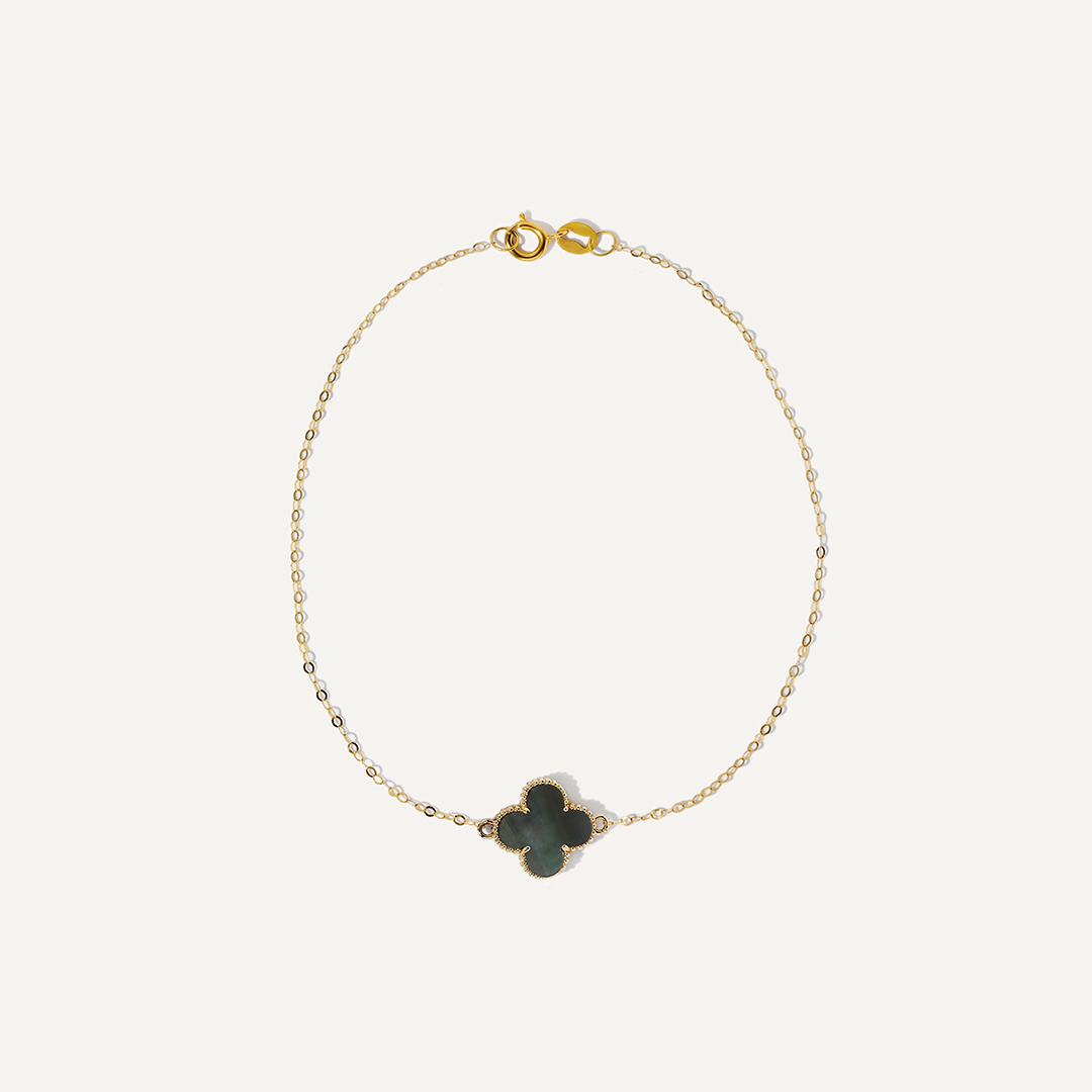 Браслет из желтого золота с перламутром "Клевер"