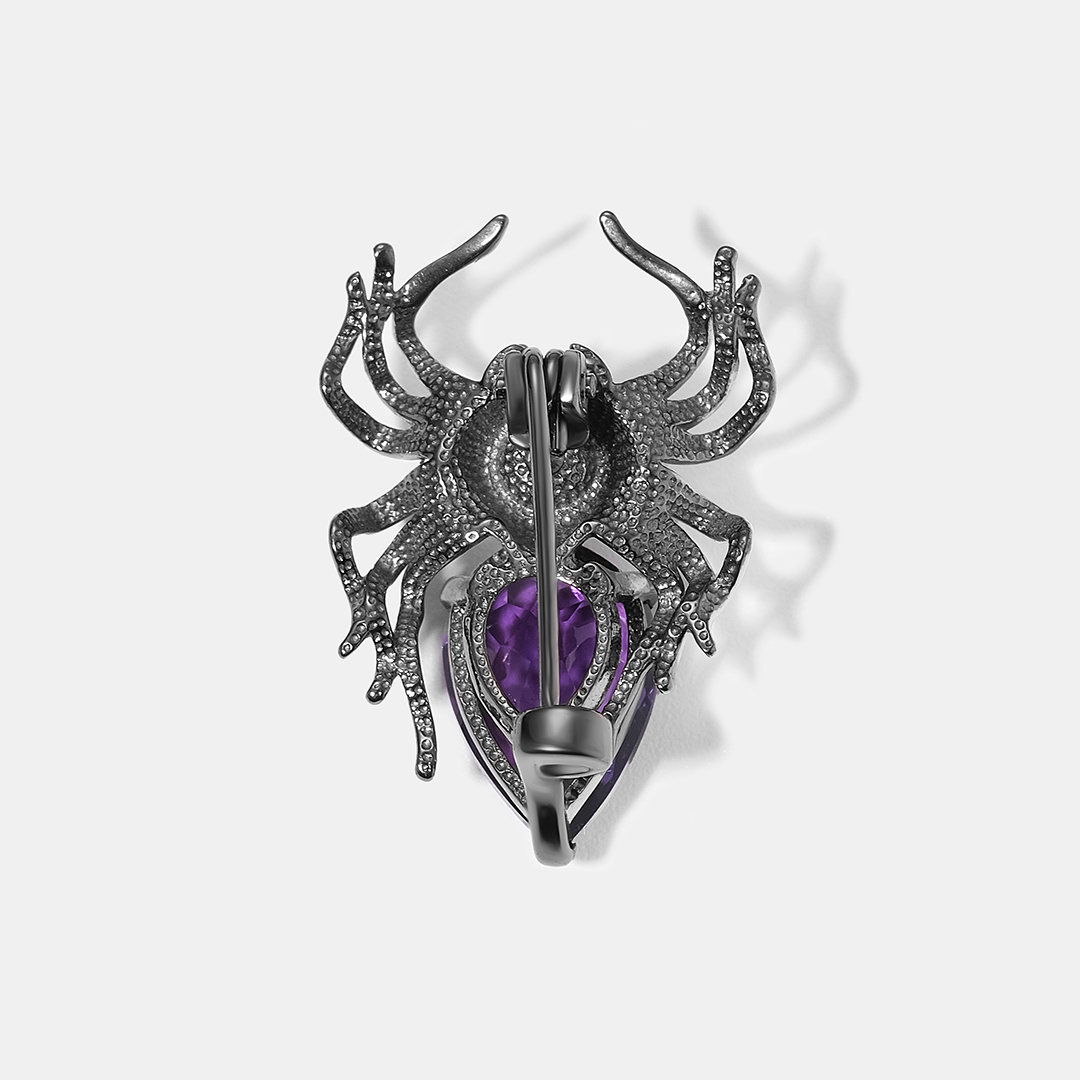 Серебряная брошь с аметистом "Паук"
