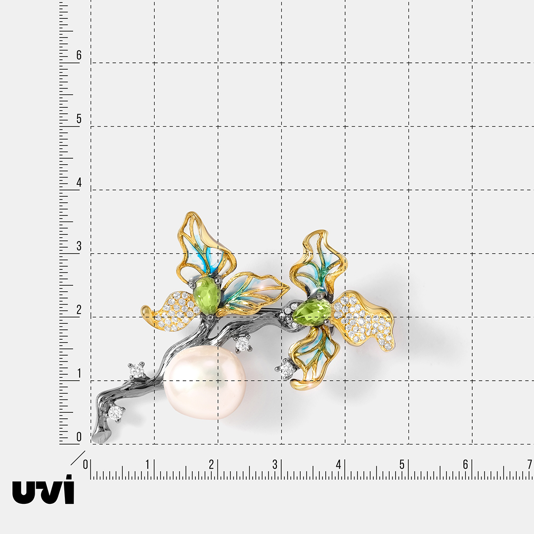 Серебряная брошь с жемчугом