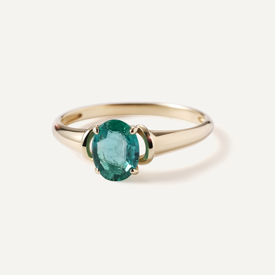 Кольцо из желтого золота с изумрудом