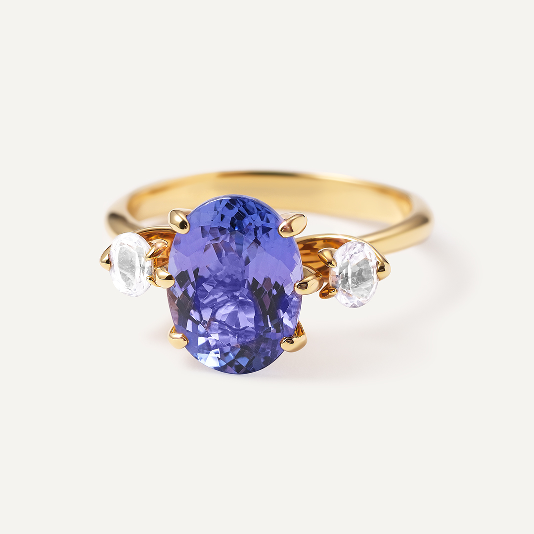 Кольцо из желтого золота с танзанитом