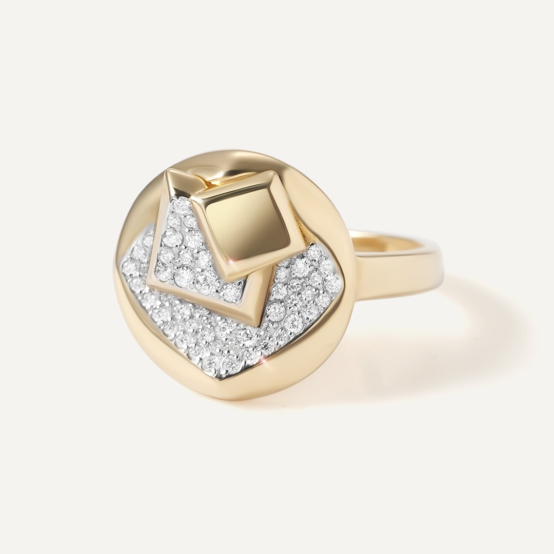 Кольцо из желтого золота с бриллиантами