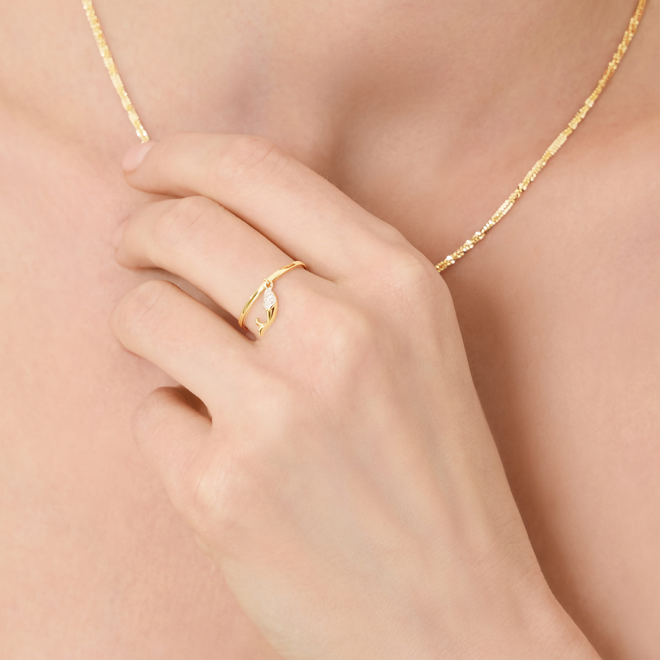 Кольцо из желтого золота с бриллиантами