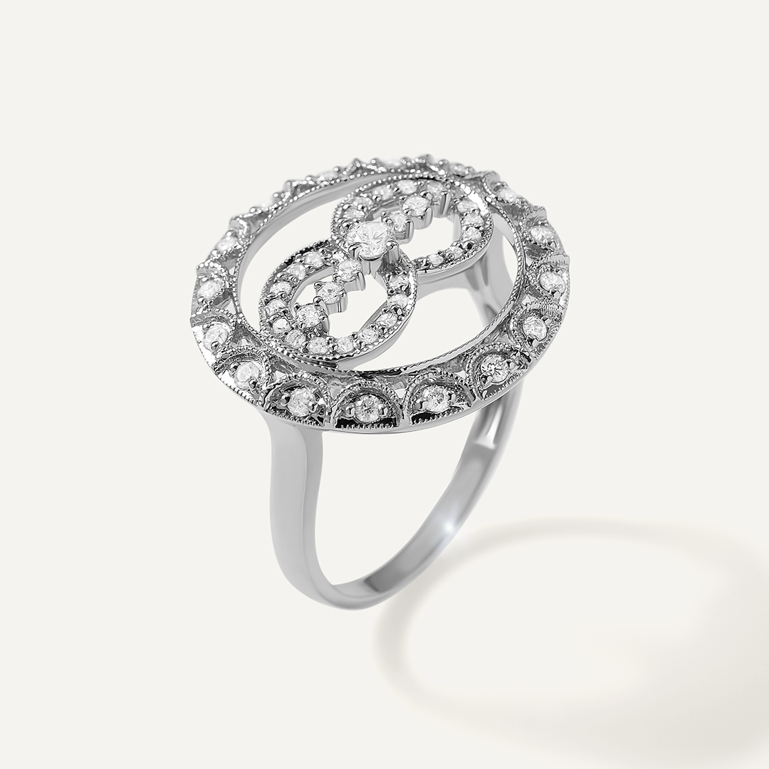 Кольцо из белого золота с бриллиантами "Знак бесконечности"