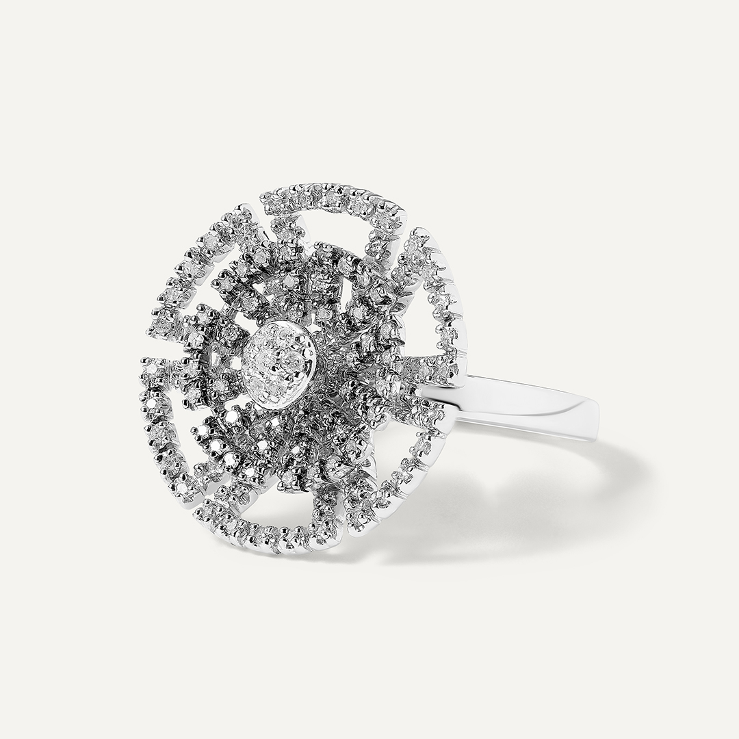 Кольцо из белого золота с бриллиантами