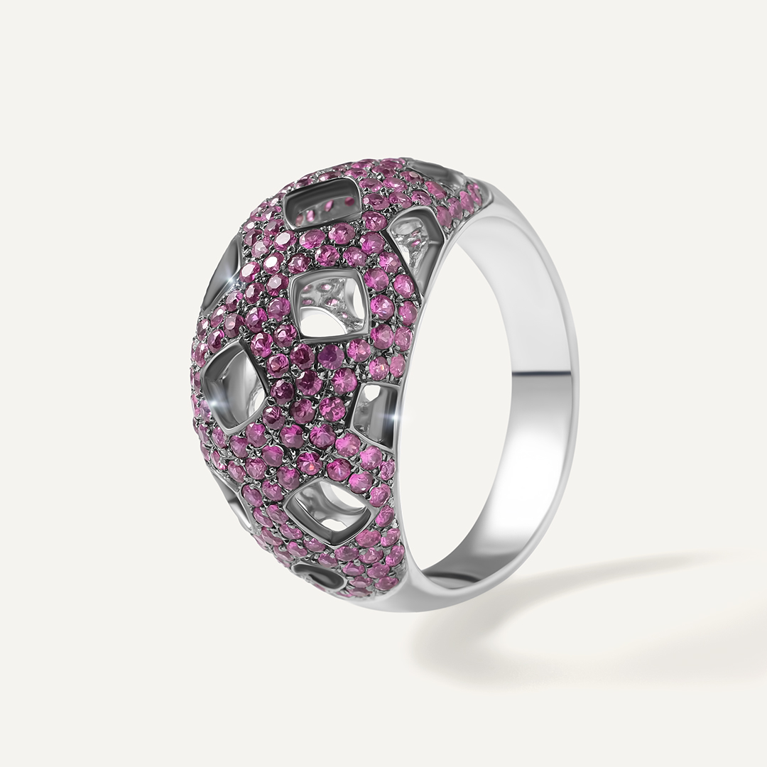 Кольцо из белого золота с рубинами