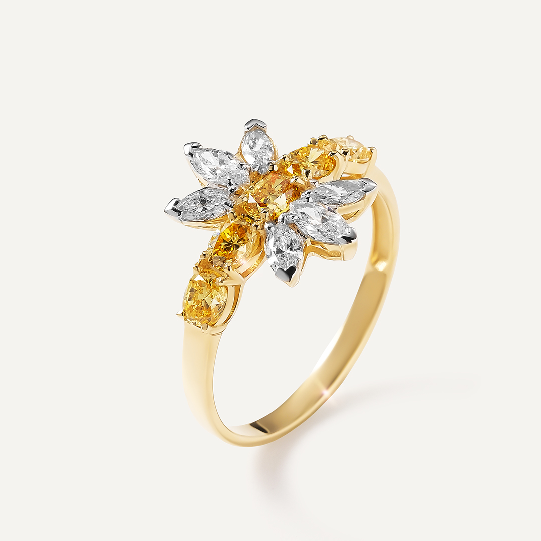 Кольцо из желтого золота с бриллиантиами