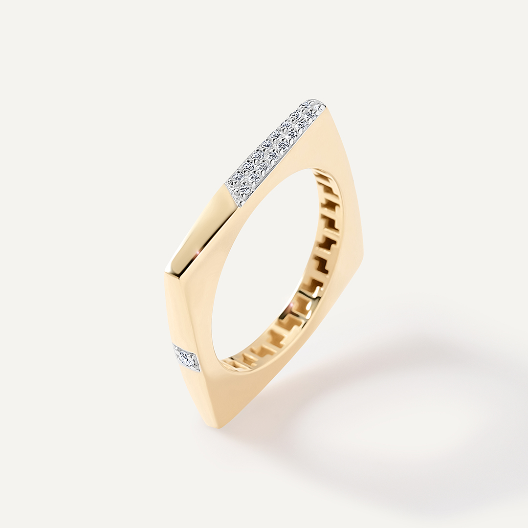 Кольцо из желтого золота с бриллиантами