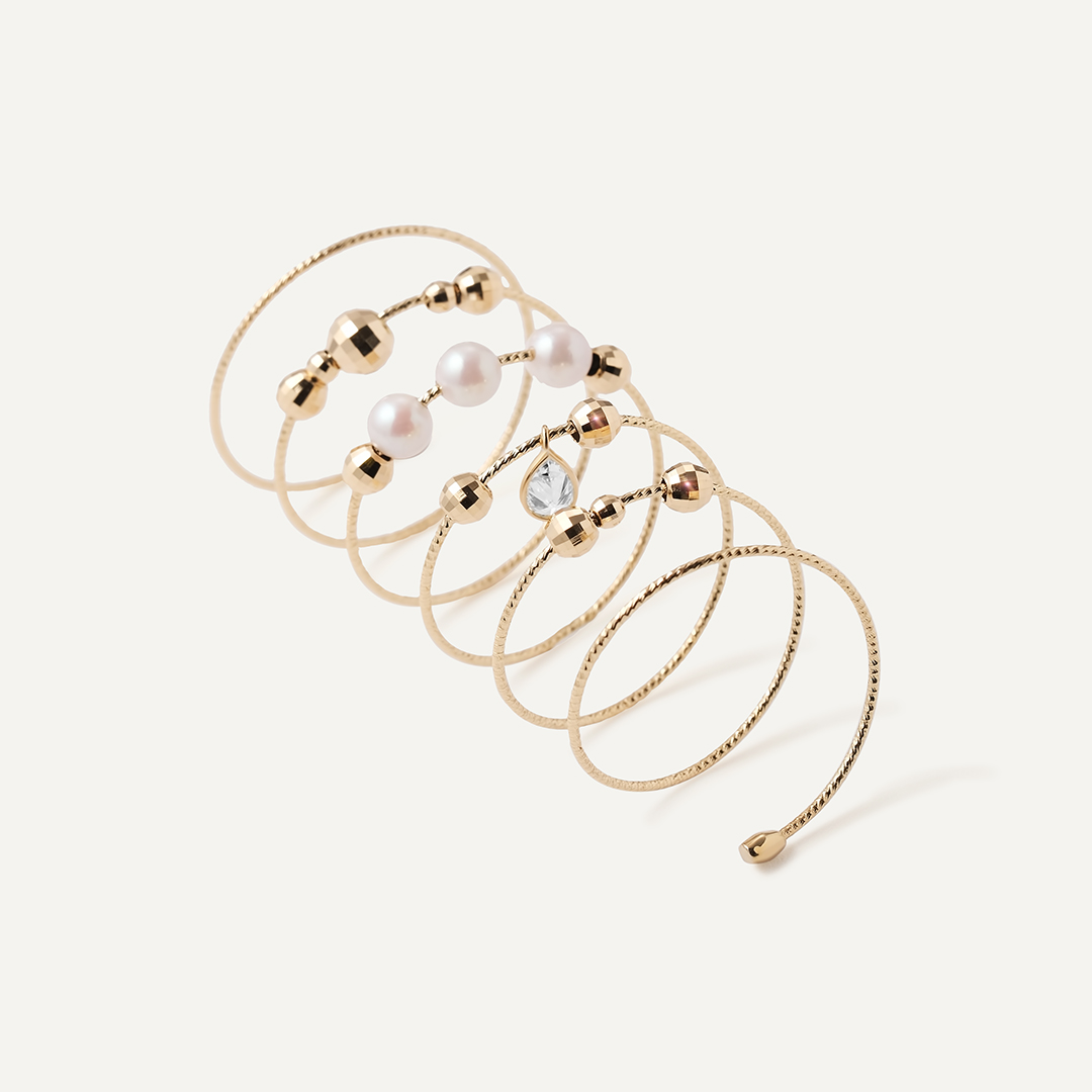 Кольцо из желтого золота с жемчугом Акойя "Мару"