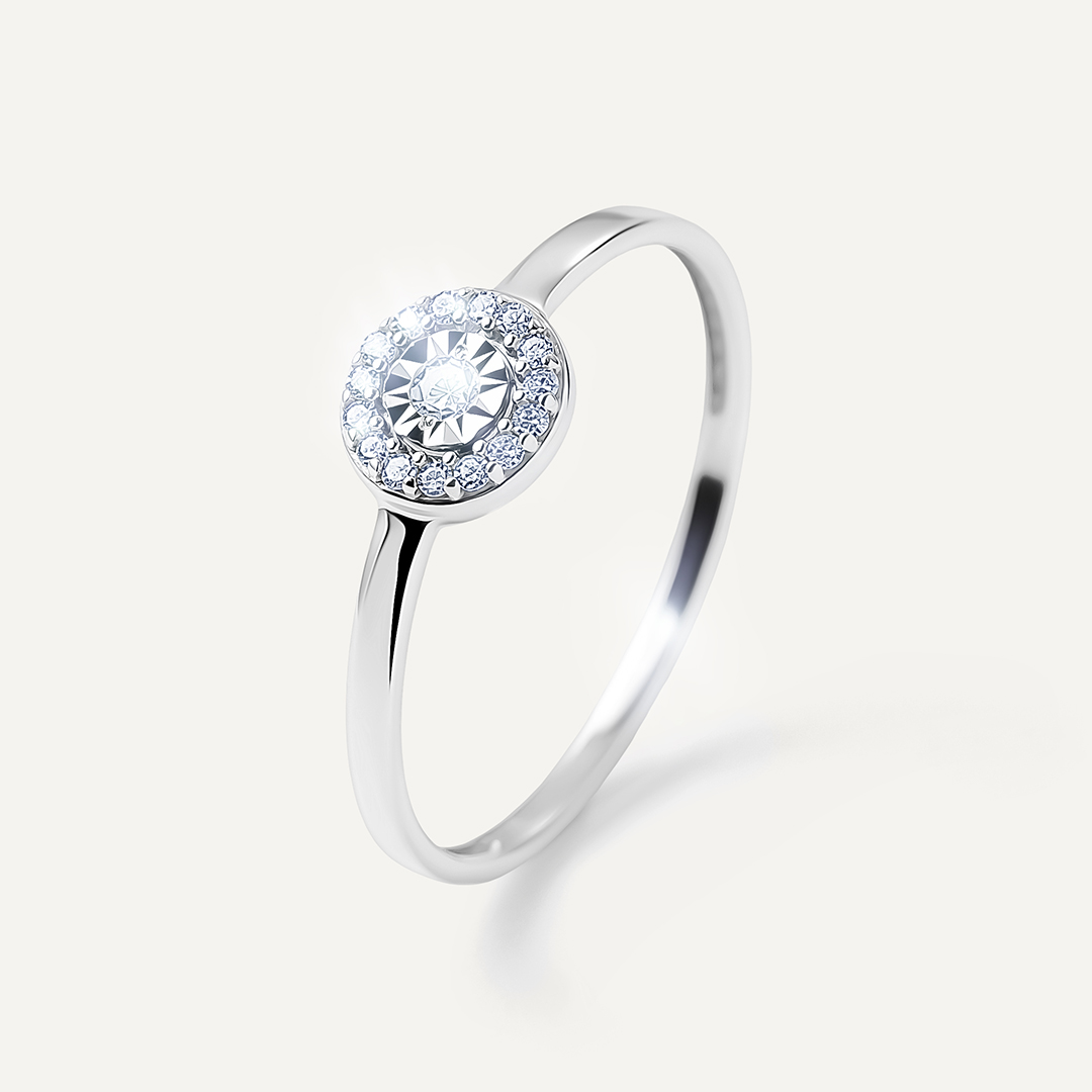 Кольцо из белого золота с бриллиантами