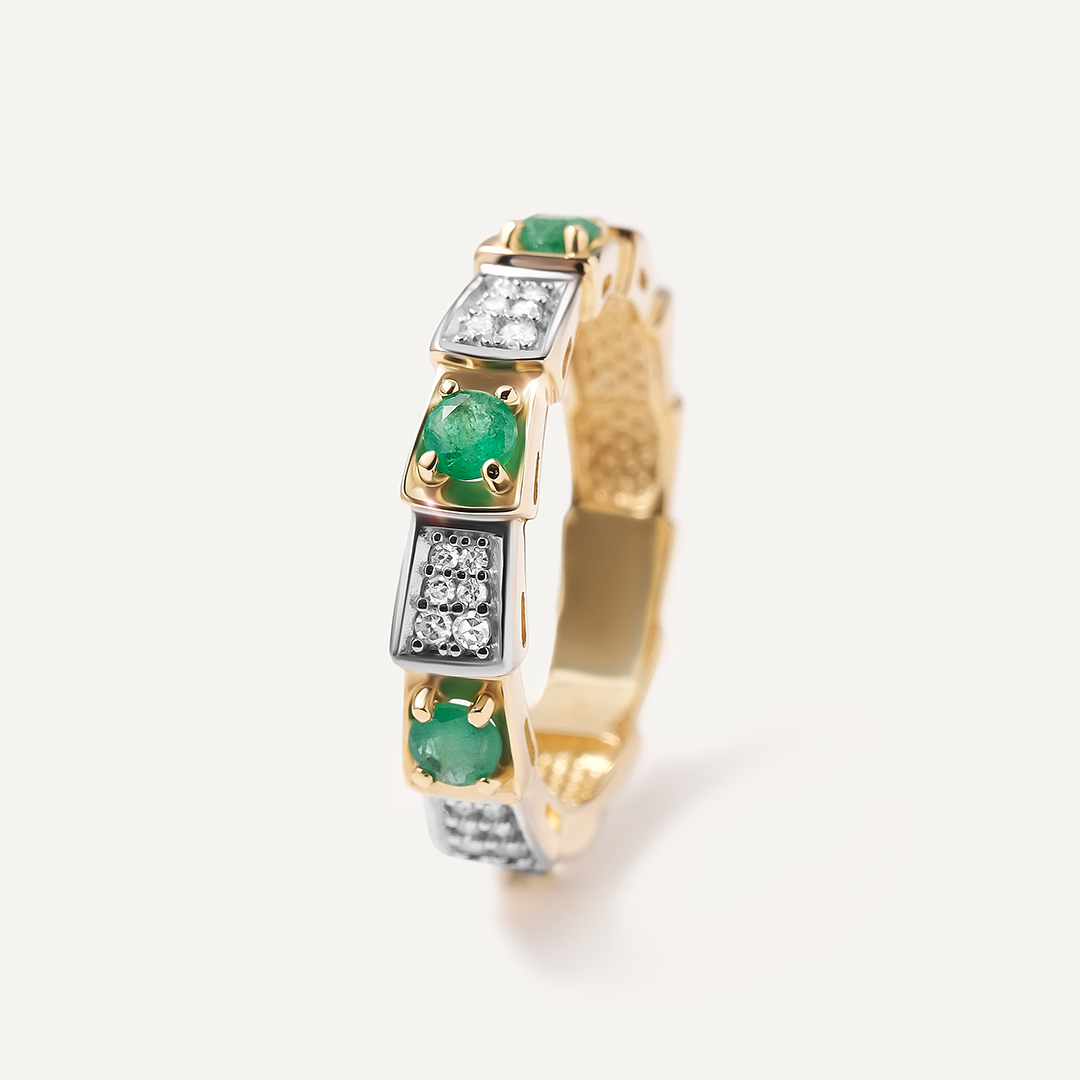Кольцо из желтого золота с изумрудами