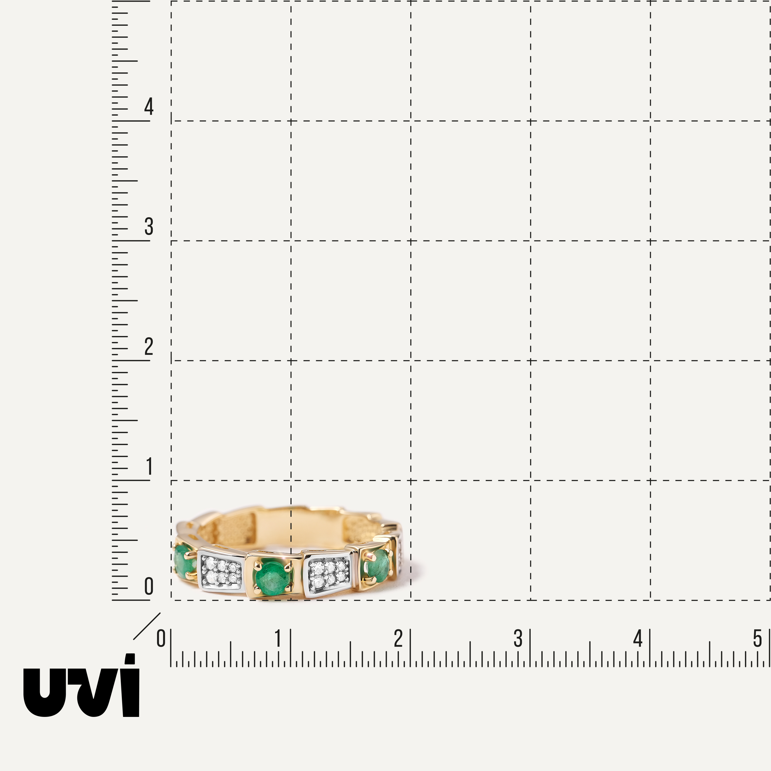 Кольцо из желтого золота с изумрудами