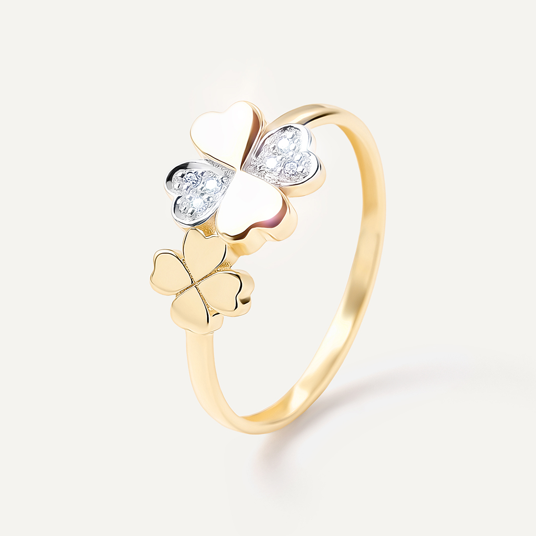 Кольцо из желтого золота с бриллиантами "Клевер"