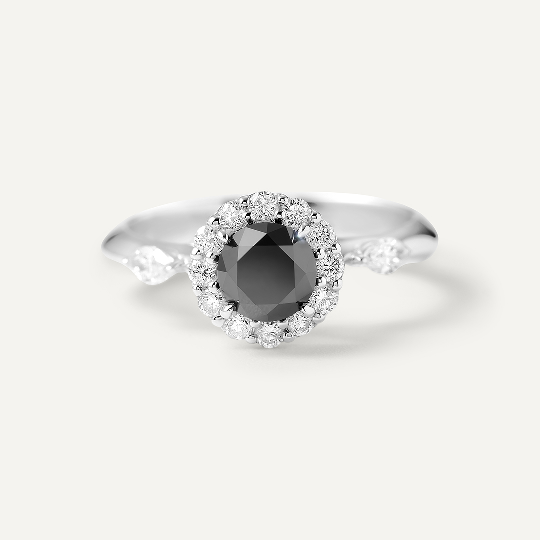 Кольцо из белого золота с бриллиантами