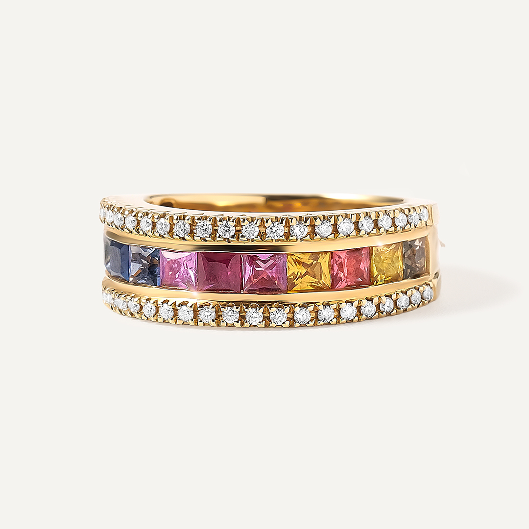 Кольцо из желтого золота с цветными сапфирами