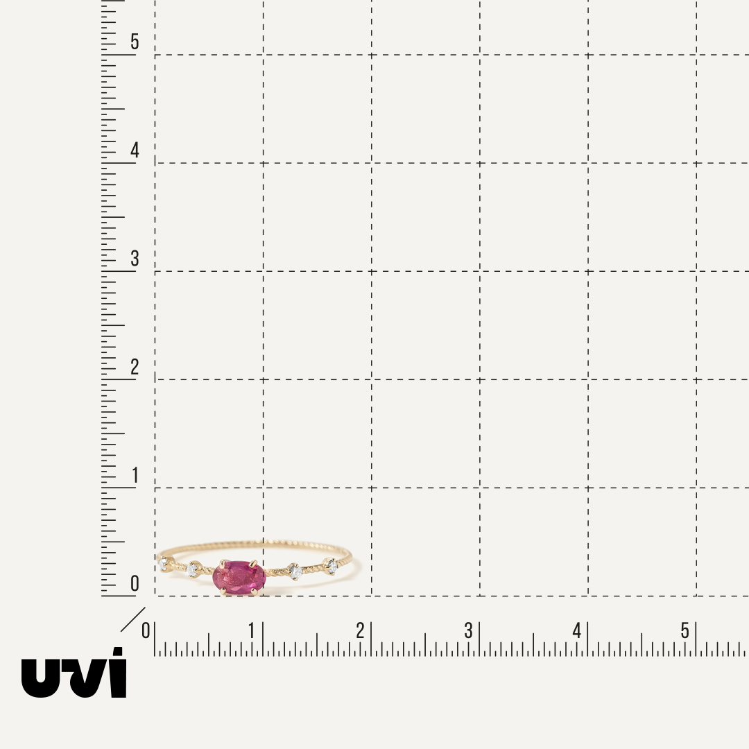 Кольцо из желтого золота с рубином