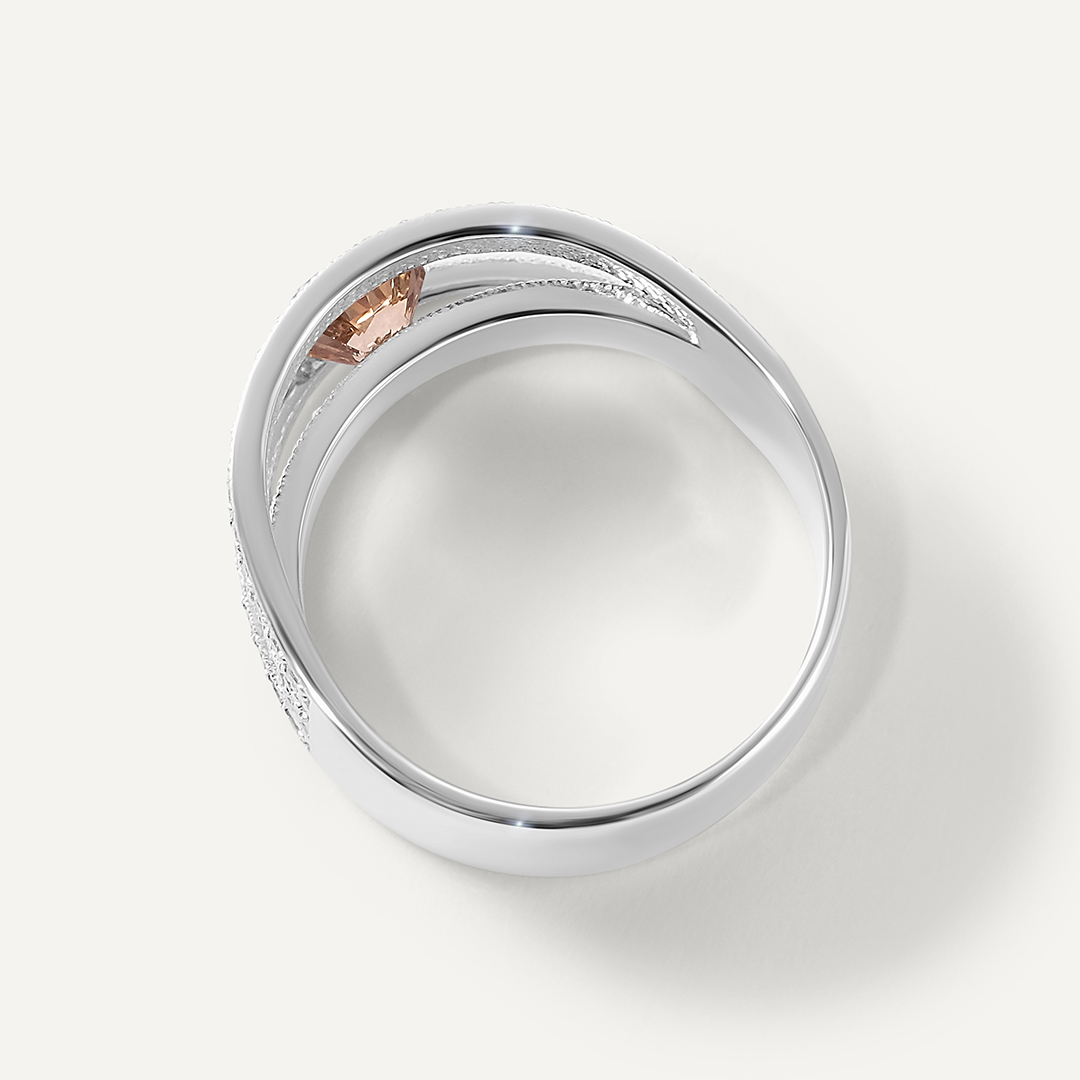 Кольцо из белого золота с бриллиантами