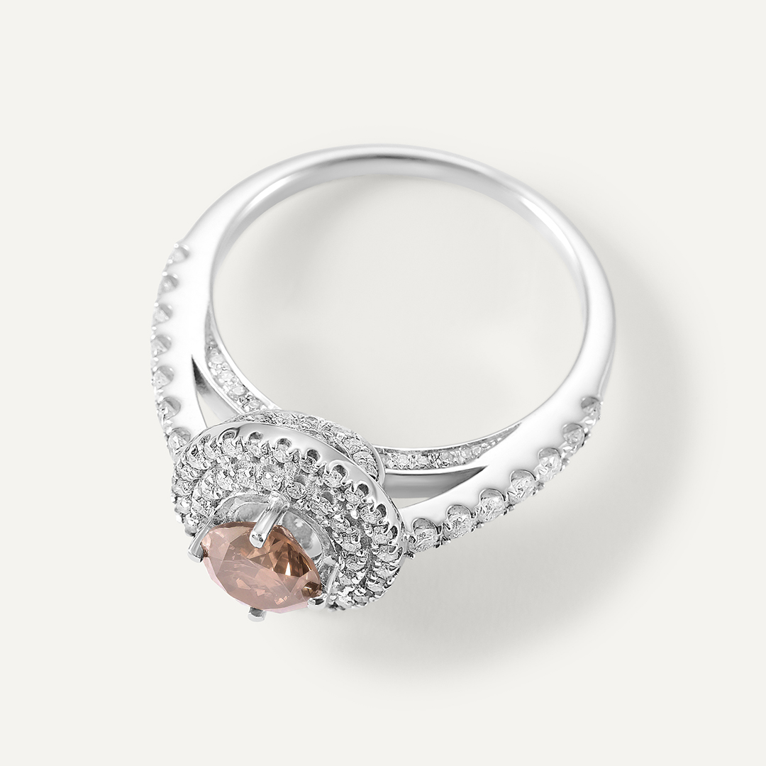 Кольцо из белого золота с бриллиантами