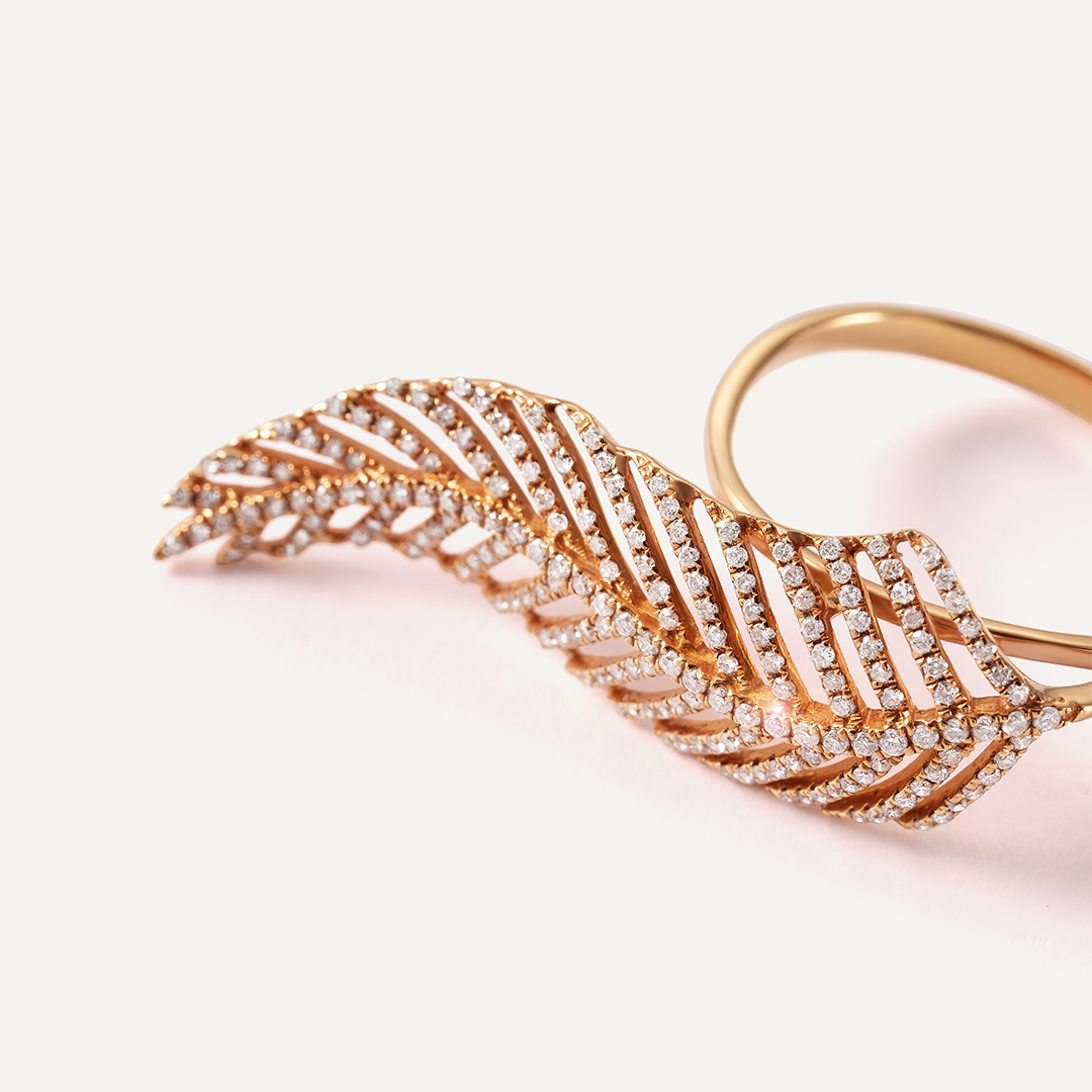 Кольцо из золота с бриллиантами "Перо"