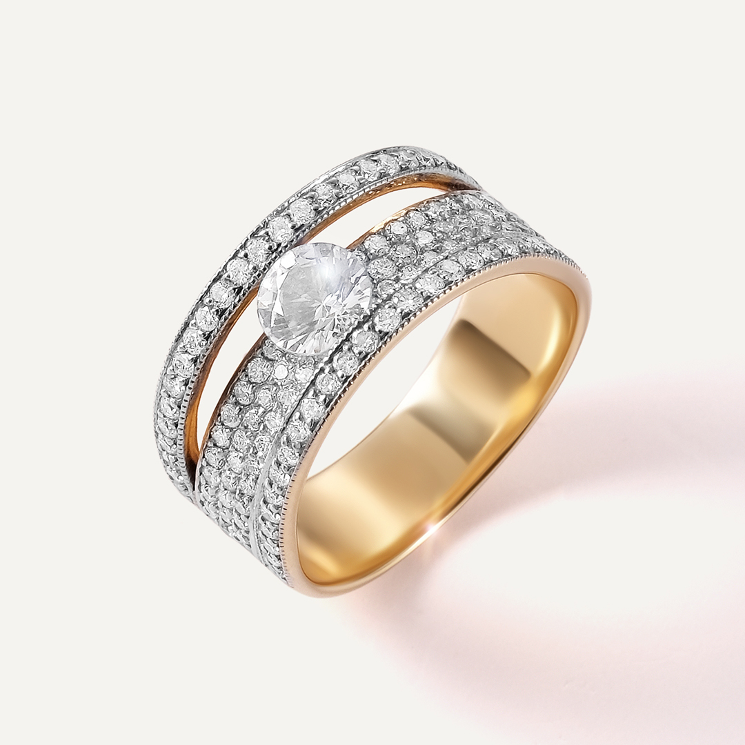 Кольцо из желтого золота с белым сапфиром