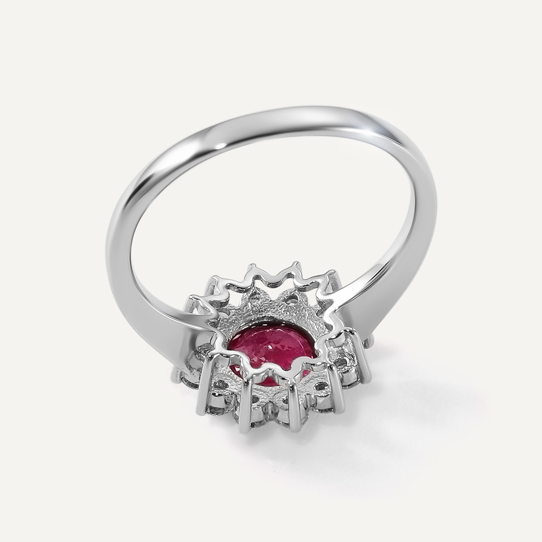 Кольцо из белого золота с рубином "Цветок"