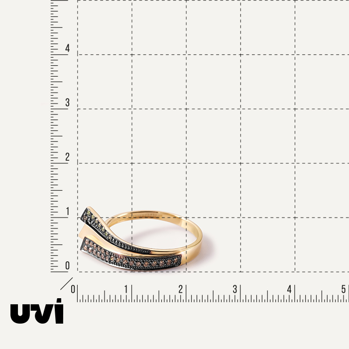 Кольцо из желтого золота с цветными бриллиантами