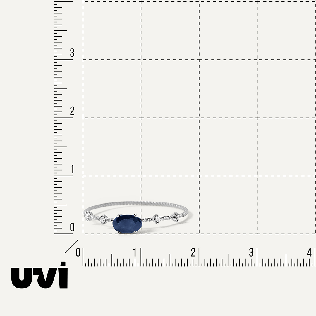 Кольцо из белого золота с сапфиром